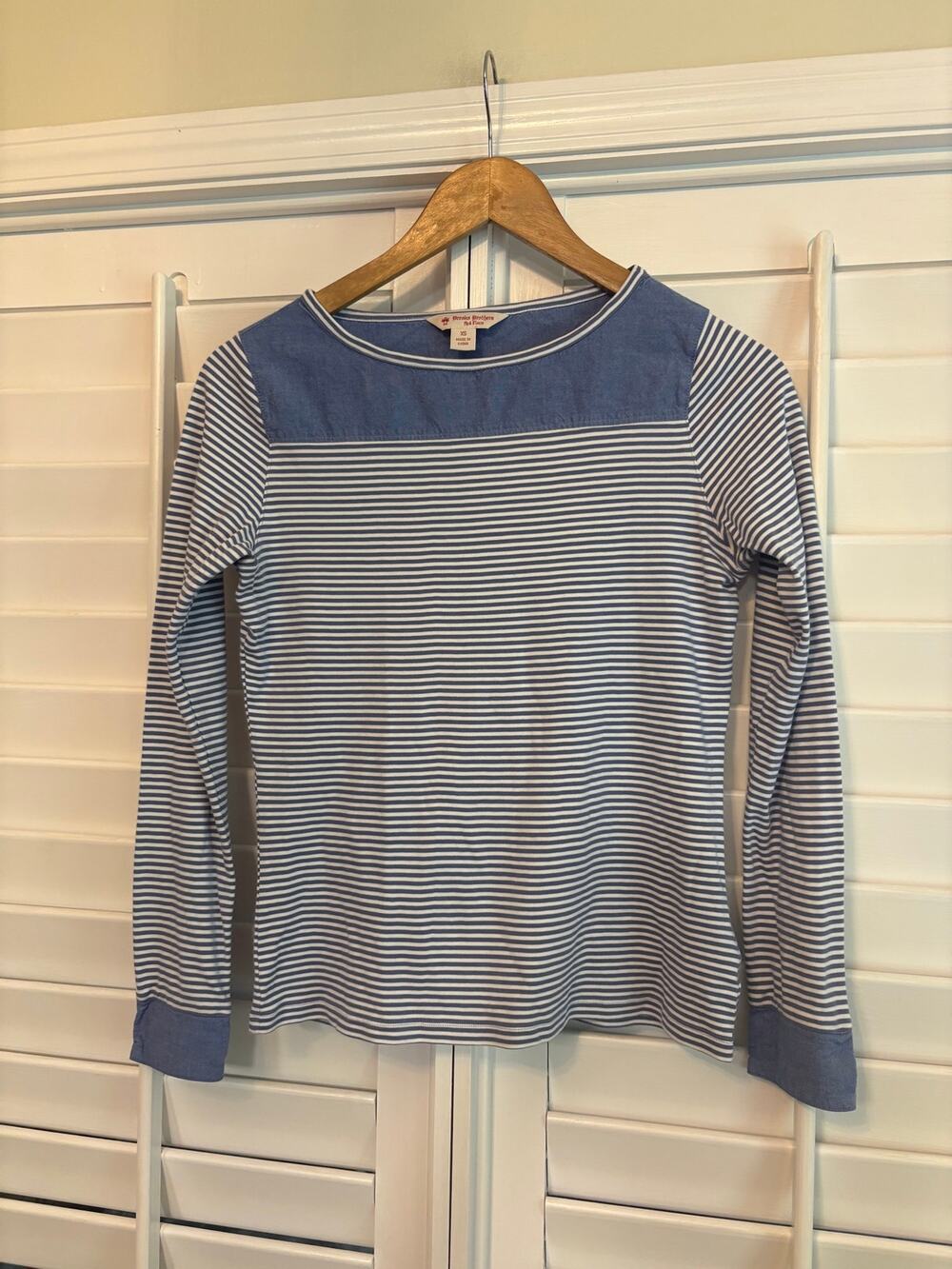 Brooks Brother Blue And White Stripe Top Size‎ XS